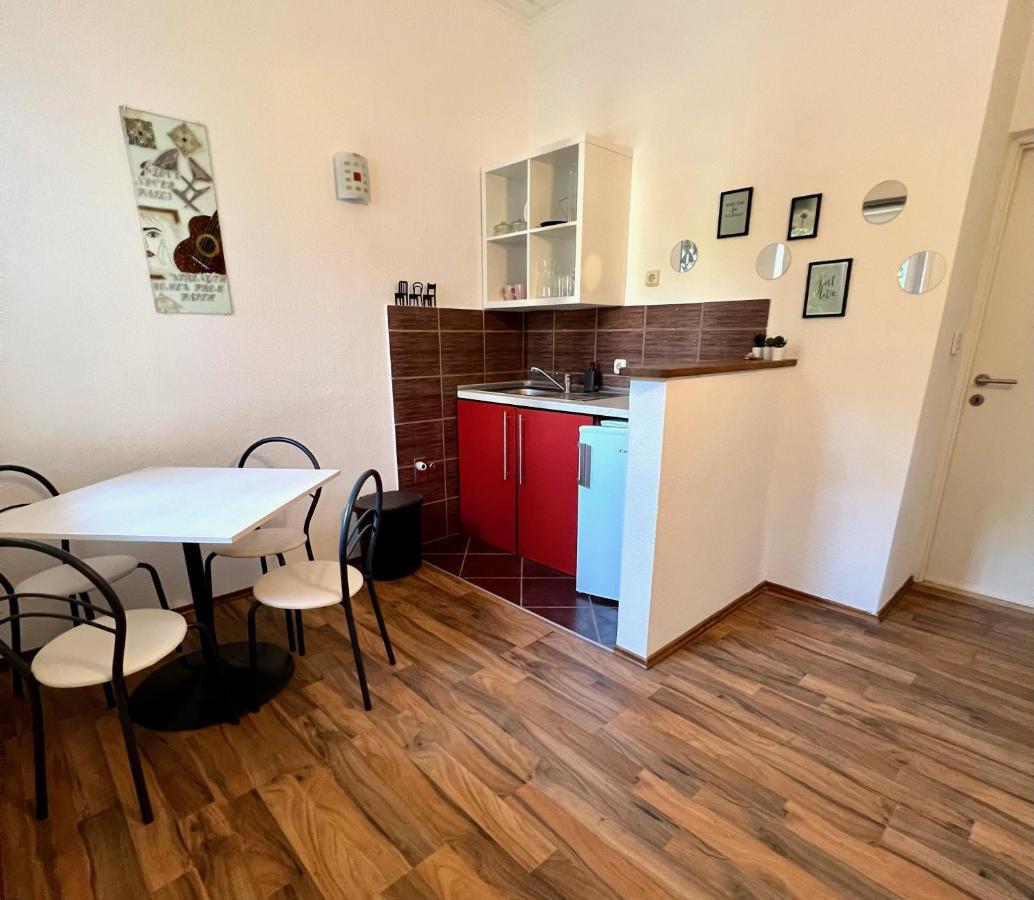 Apartments Toni - Слано Екстериор снимка
