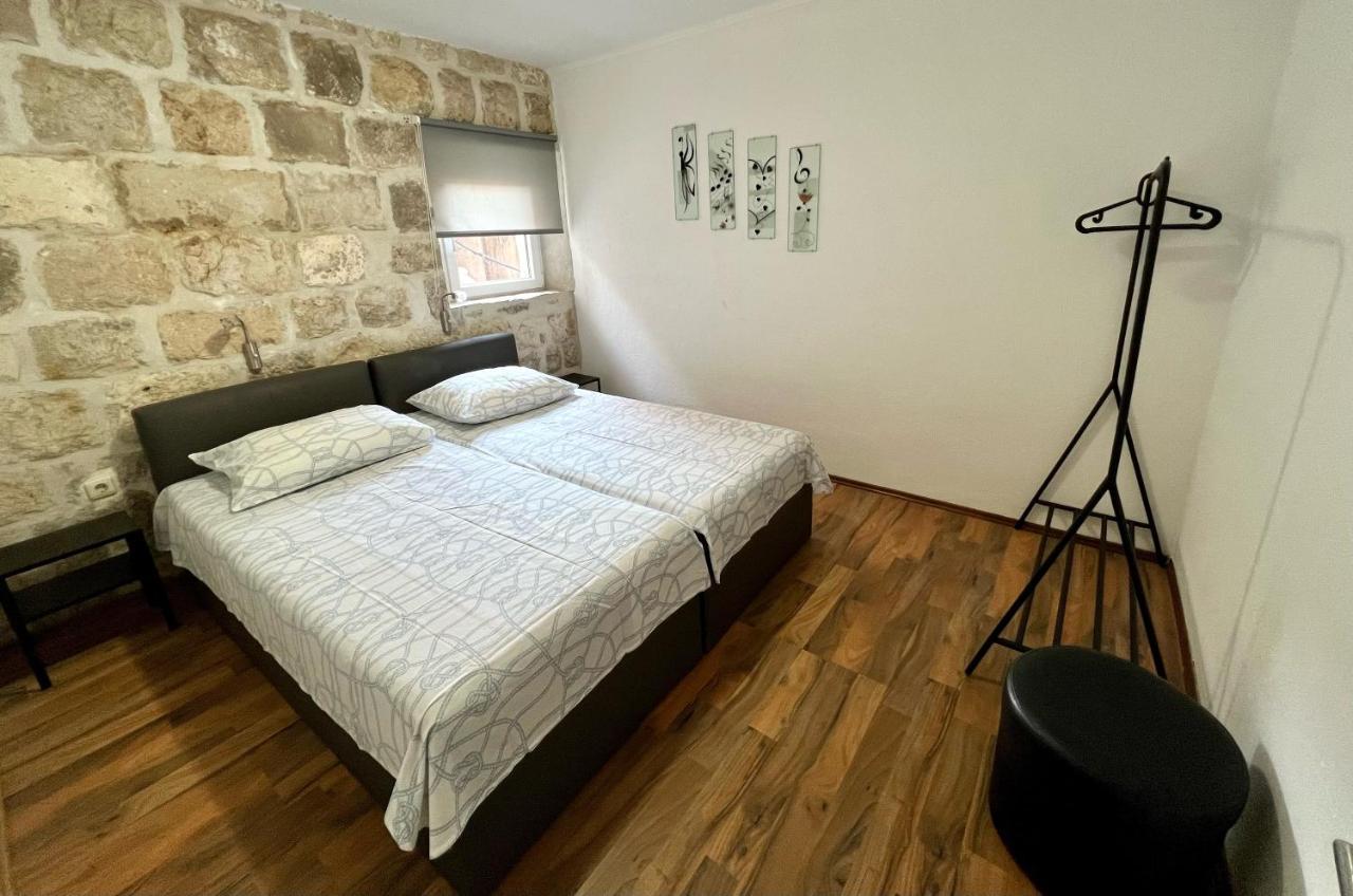 Apartments Toni - Слано Екстериор снимка