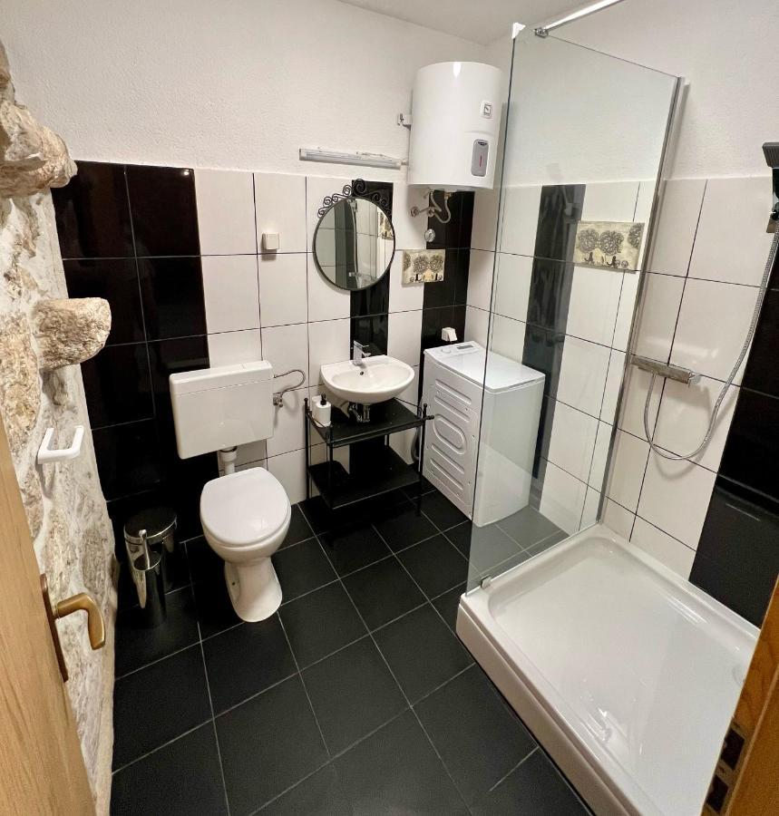 Apartments Toni - Слано Екстериор снимка